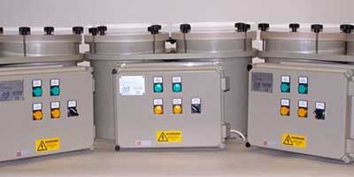 Vacuum filtration units for continuous automatic filtering of large volumes of water.